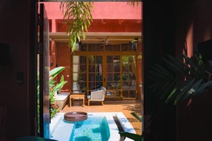 Lio Lio Suites