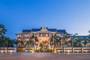 Lotus Blanc Resort