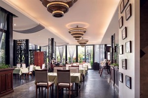 Lynnaya Urban River Resort