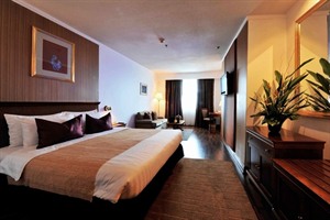Mandalay Hill Resort - Superior room