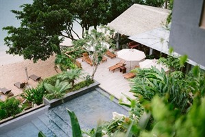 Maremegmeg Beach Club