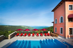 Outdoor swimming pool at Palazzo Angelica