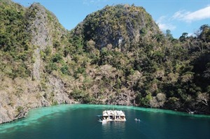Paolyn Houseboats Coron Island