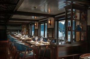 Paradise Sails, Restaurant