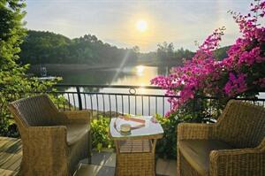 Phong Nha Lake House Resort