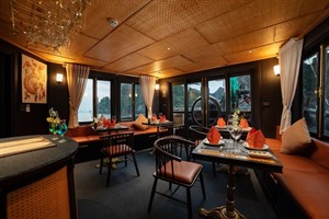 Prince Junk Cruise, Halong Bay - Indoor Dining