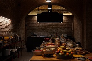 Qarvasla Hotel 5