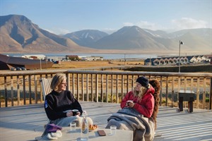 Radisson Blu Polar Hotel - terrace. Agurtxane Concellon / Hurtigruten