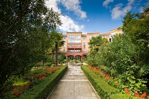 Pathway leading to Rogner Hotel Tirana