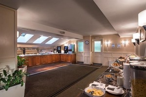 Rosslyn Thracia Hotel - breakfast room