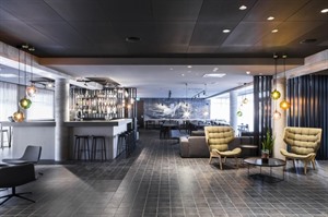 Skuggi Hotel - Lounge & Bar