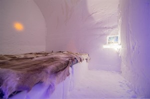 Room of the Sorrisniva Igloo Hotel