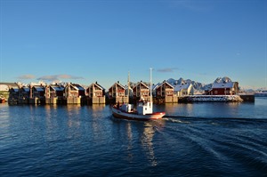 Boat and Svinoya Rorbuer