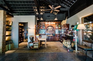 The Henry Resort Dumaguete, The Honest Henry