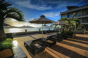Two Seasons Coron Bayside Hotel, Sundeck