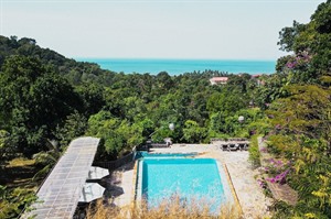 Veranda Natural Resort - Infinity pool