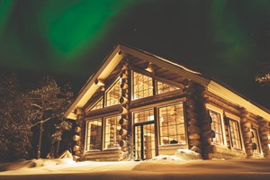 Entrance to Nangu Wilderness Hotel