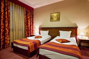 Yantra Grand Hotel - standard twin