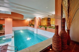 Yantra Grand Hotel - pool