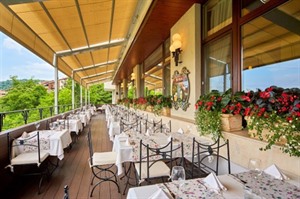 Yantra Grand Hotel - terrace