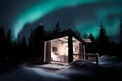 Iisakki Glass Village