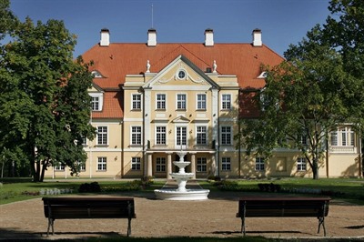 Malpils Manor