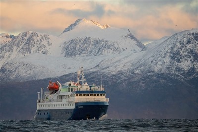 MV Quest expedition