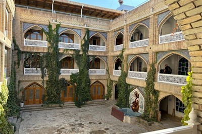 Shahriston Hotel