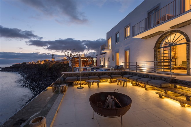 White Exclusive Suites & Villas, the Azores