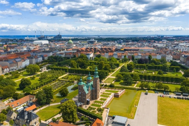 EXPLORE COPENHAGEN