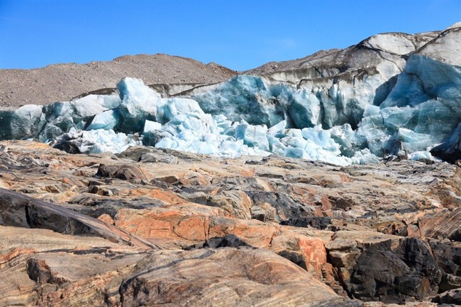 Greenland's Ice Sheet point 660