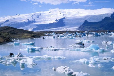Jökulsárlón glacial lagoon - Iceland