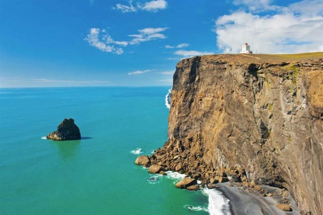 Bird cliffs of Dyrholaey - Iceland