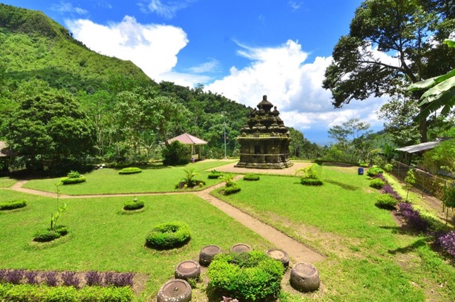 BOROBUDUR & YOGYAKARTA