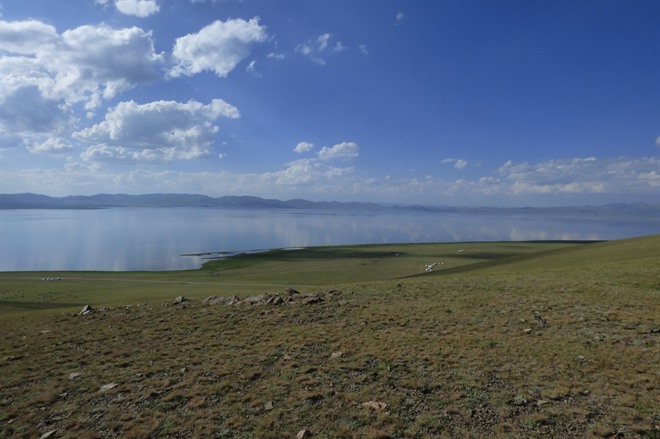 SON-KUL LAKE