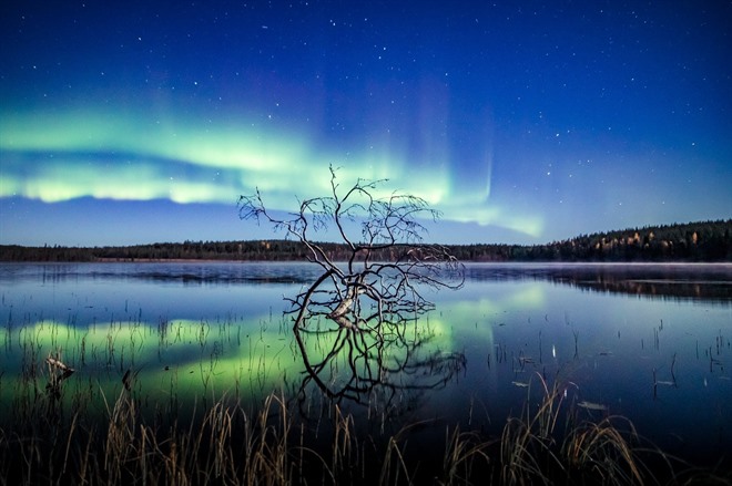 Aurora floating - Lapland