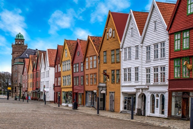 FLY TO BERGEN