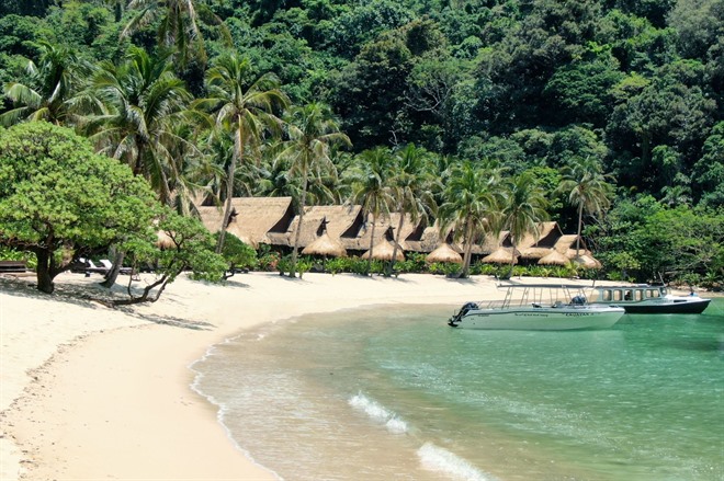 Cauayan Island Resort