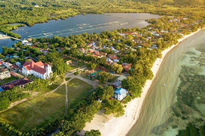 Quinale Beach