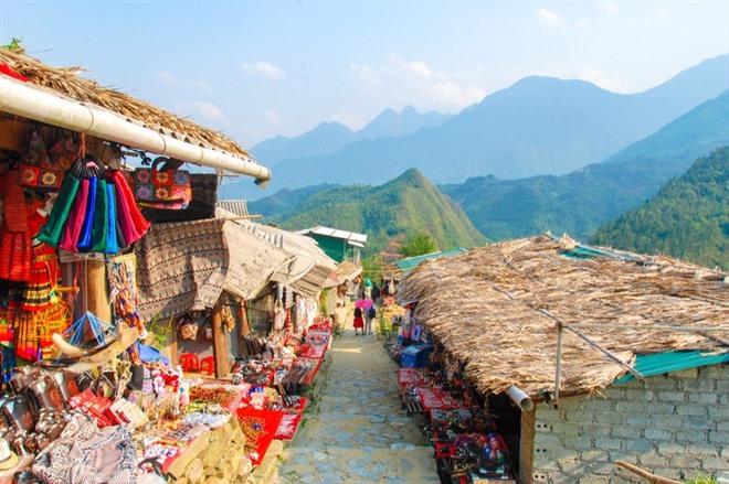 Cat Ca Hmong Village