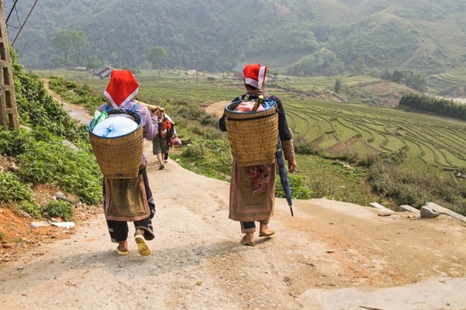 Red Dao Village