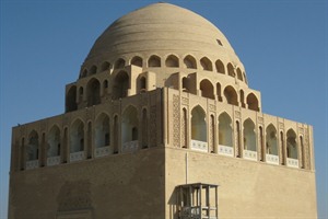 Medieval mausoleum, Merv
