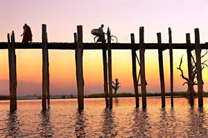 U Bein Bridge, Mandalay, Burma