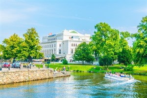 Family Great Outdoors Adventure 4