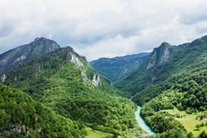 River Canyon in Tara