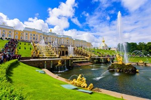 Peterhof Palace in St.Petersburg - Russia