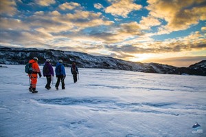 Hiking Sólheimajökull glacier