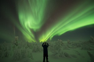 Aurora Snowshoeing