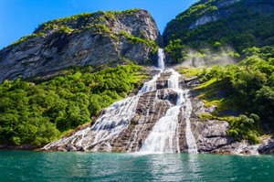 Summer Fly-Drive along the Fjords 4