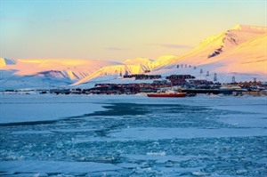 Svalbard Arctic Winter Break at Funken Lodge 4